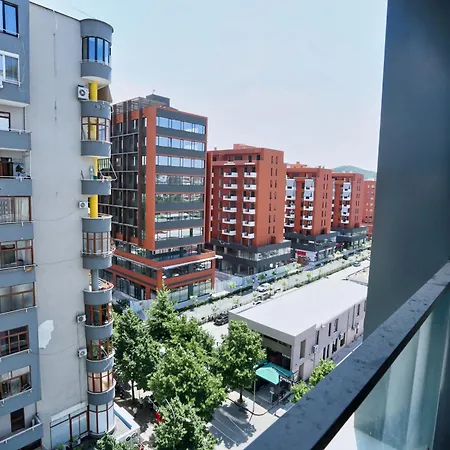 Luxury Square 21tirana * 티라나
