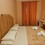 דירה Luxury Square 21