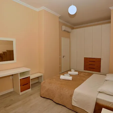 Luxury Square 21 Tirana