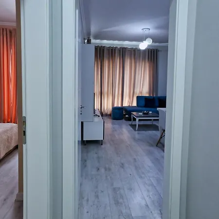Luxury Square 21tirana Διαμέρισμα *