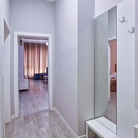 Luxury Square 21tirana *