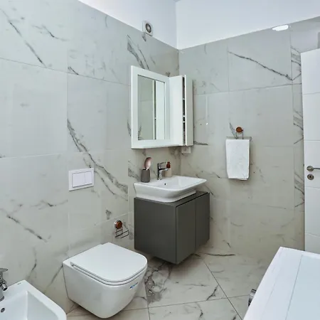 Appartamento Luxury Square 21 *