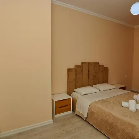 Luxury Square 21 * Tirana