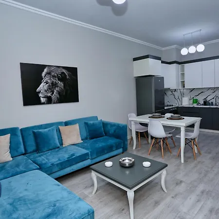 Luxury Square 21tirana Διαμέρισμα *